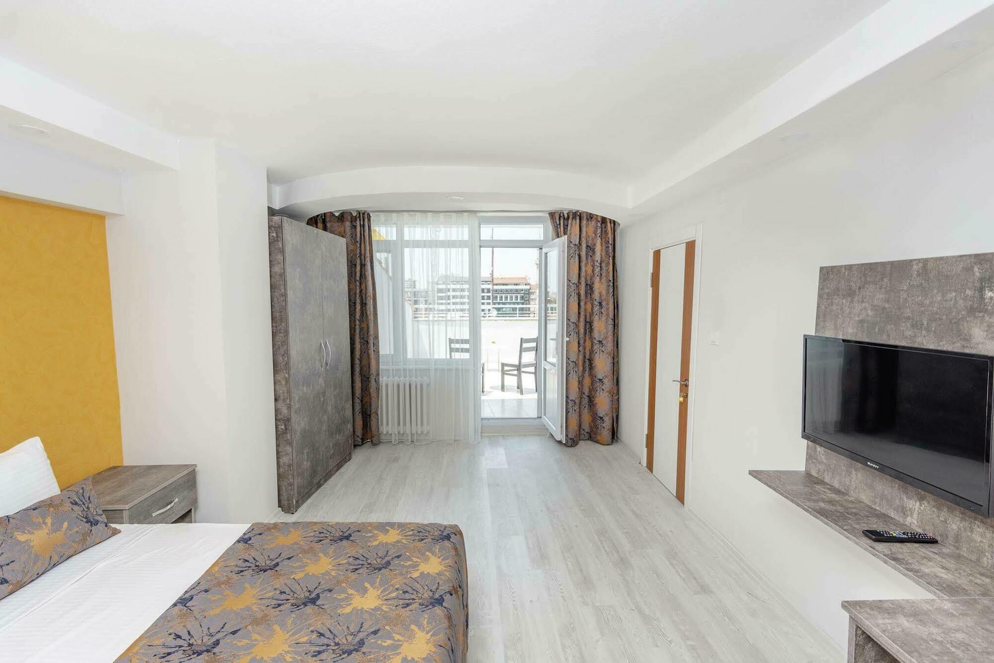 אסקיסהיר The Breeze Hotel מראה חיצוני תמונה
